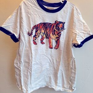 Boys Hanna Andersson soft cotton logo T shirt Tiger detail, size 140 cm size 10